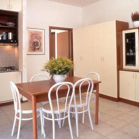 Apartman In 21395 Rimini